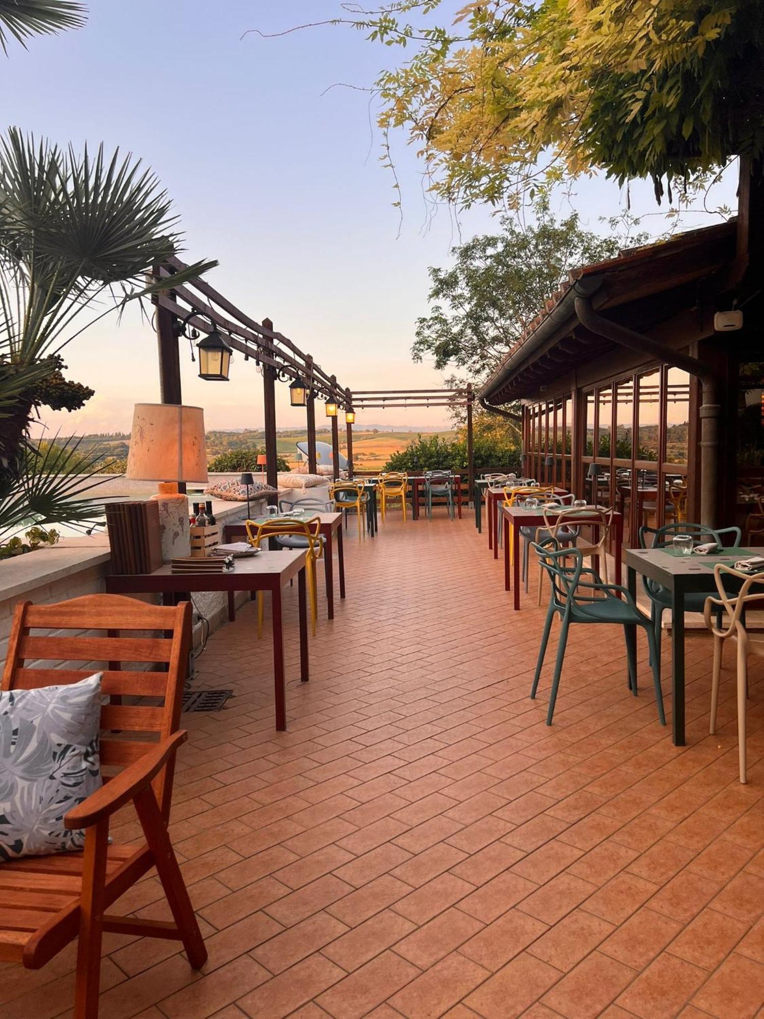 Hotel Il Pietreto كولّي فال ديلسا المظهر الخارجي الصورة